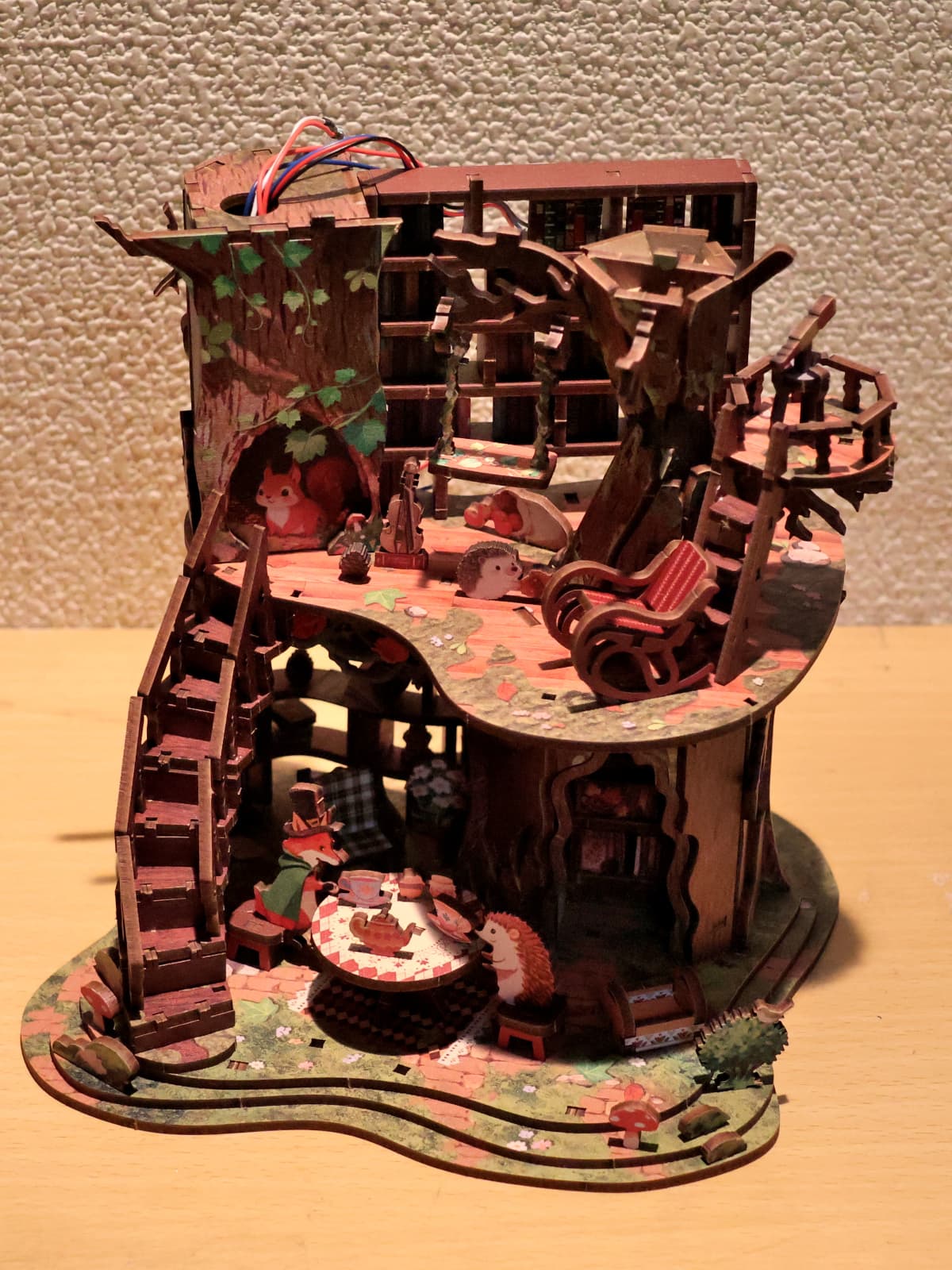 ミニチュア「森の図書館」作成202608-29（2階まで完成）