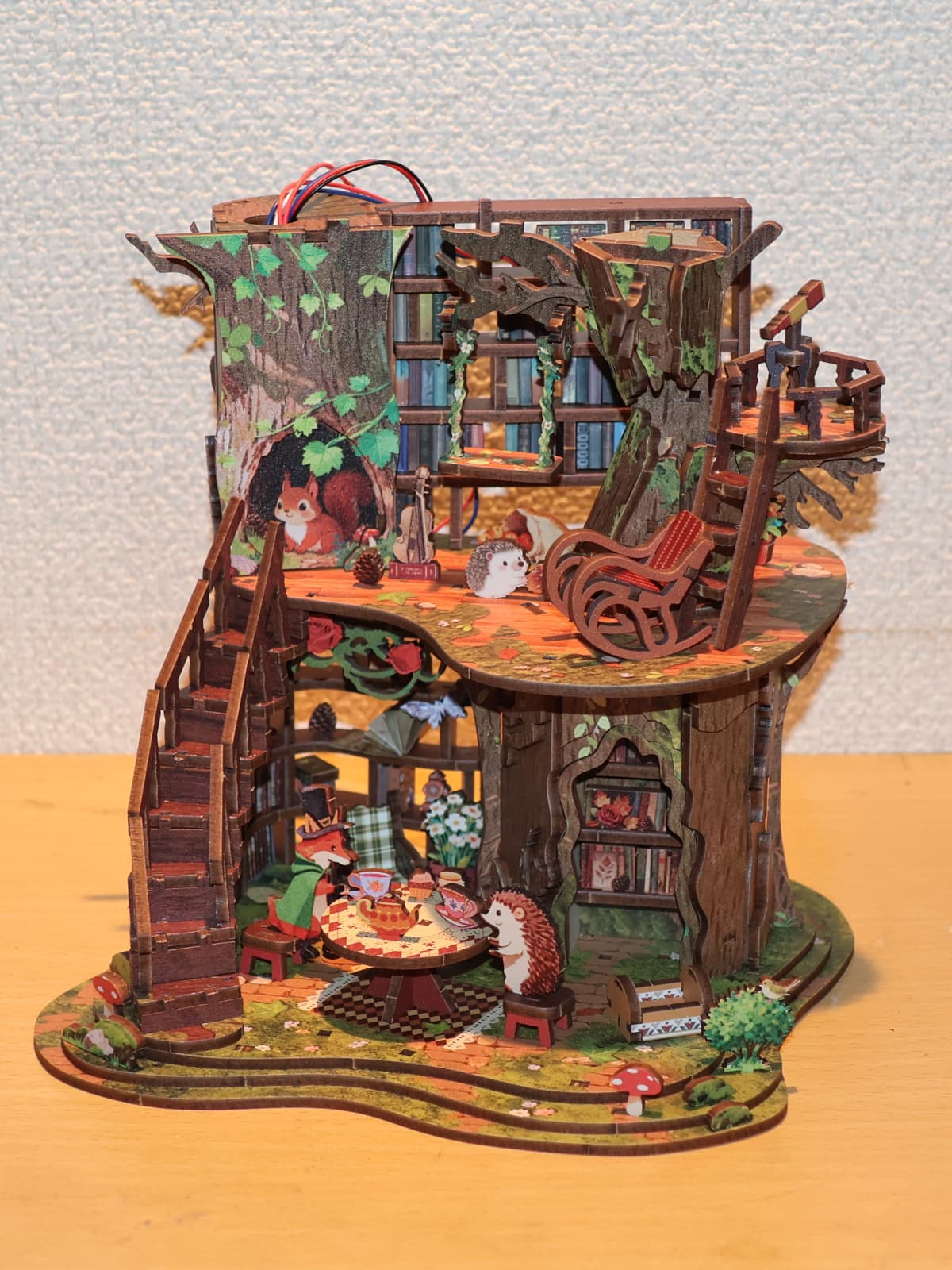 ミニチュア「森の図書館」作成202608-30（2階まで完成）