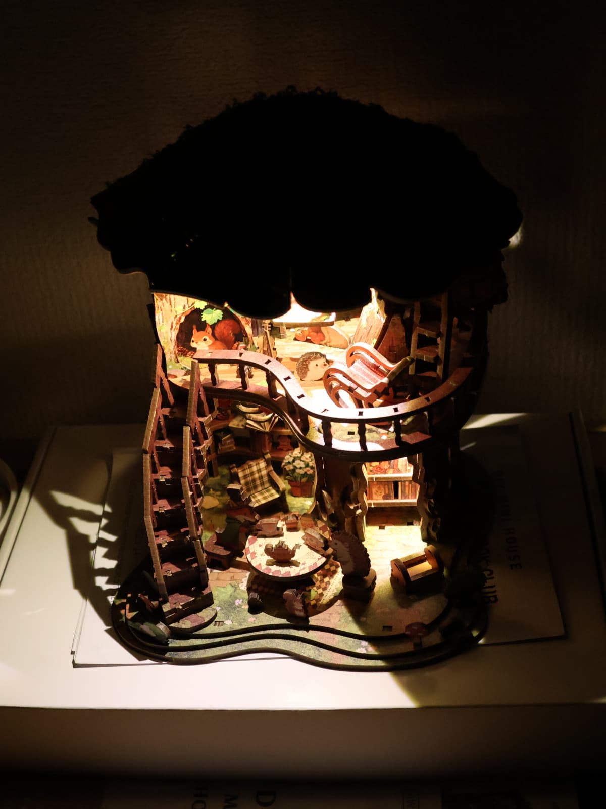 ミニチュア「森の図書館」点灯2（上から全景）